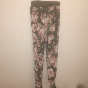 Floral pants/joggers they are good quality!